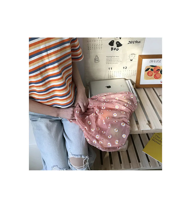 Rose Daisy Daydream Mesh Tote